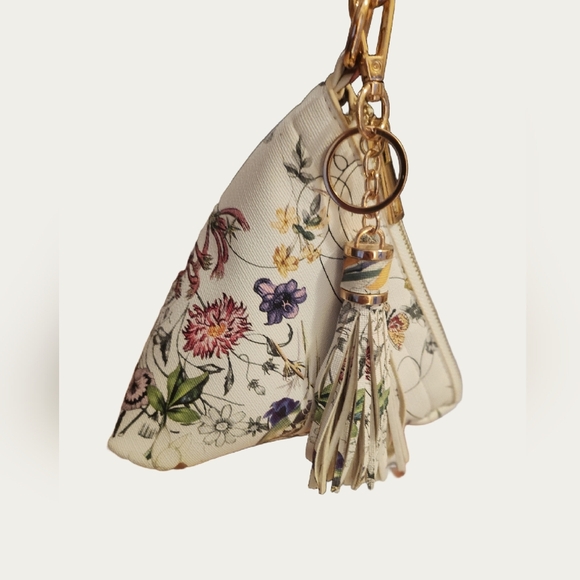 Floral White PYRAMID Clutch with Tassel, FAUX LEATHER EuC - Picture 4 of 16